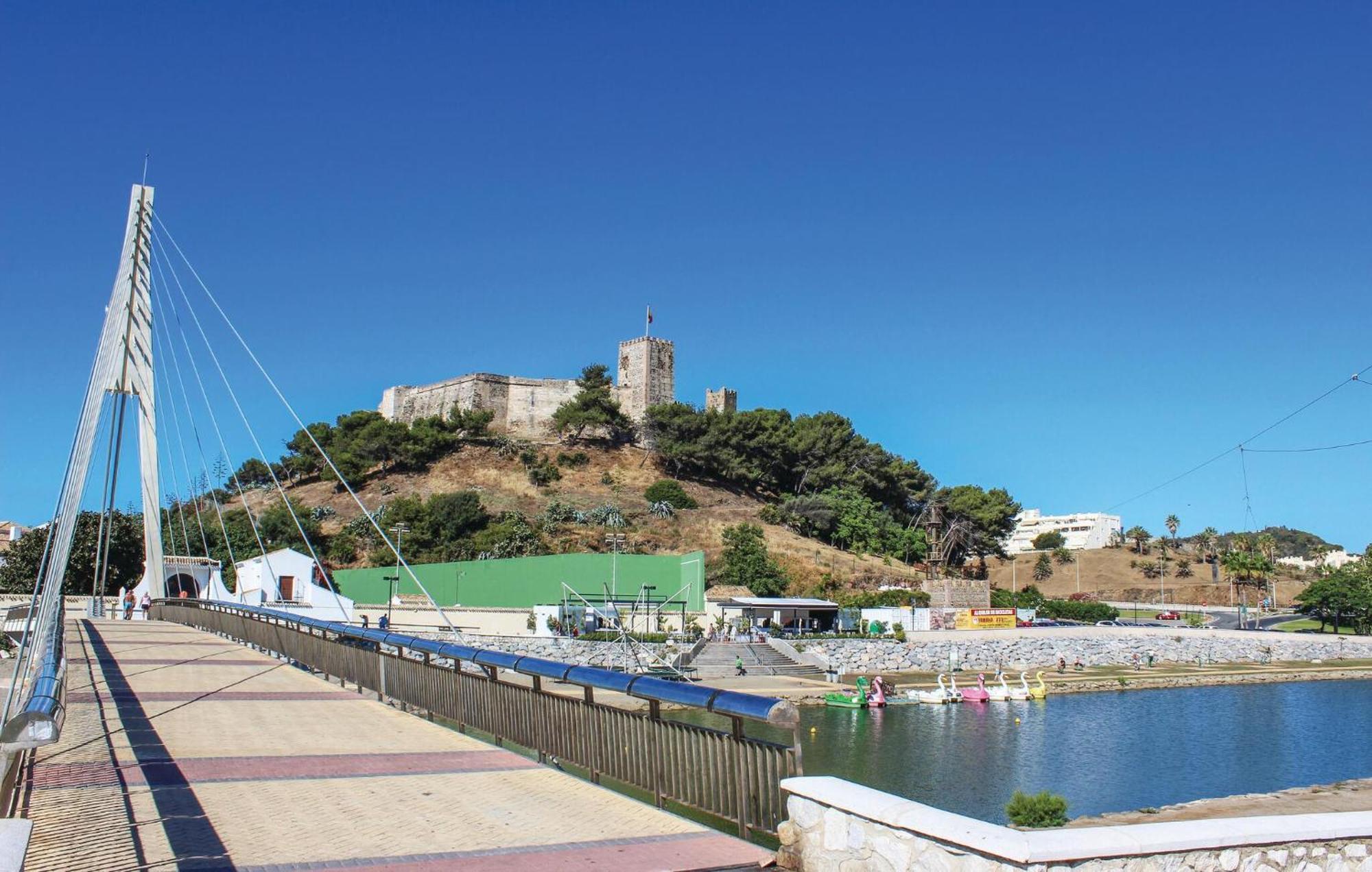 Nice Apartment In Mijas Costa With Kitchen Fuengirola Exterior photo